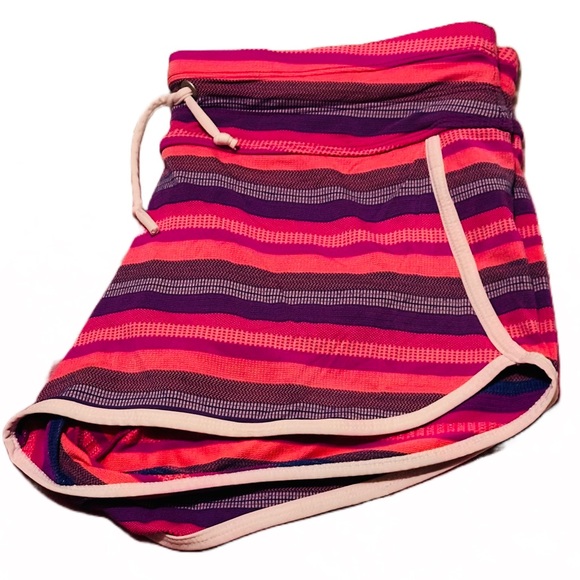 *NWOT* Athleta Activewear Shorts - Picture 2 of 2